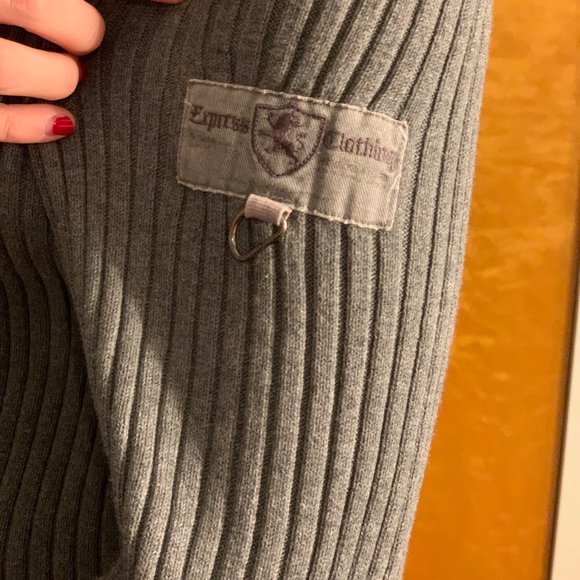Express Q-Zip Sweater - Picture 4 of 5